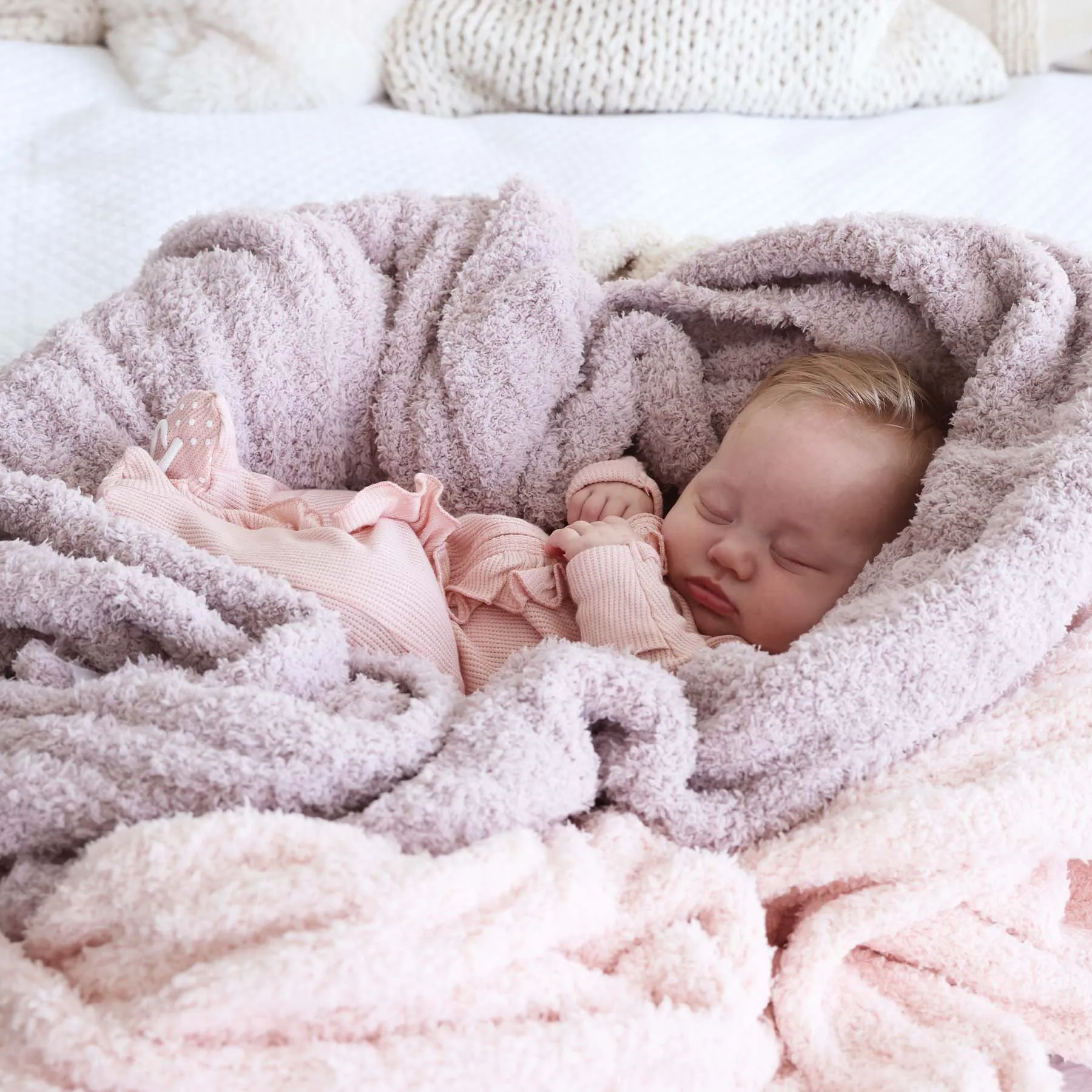 CuddleLane Luxe Blankets | Dusty Purple