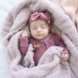 CuddleLane Luxe Blankets | Dusty Purple