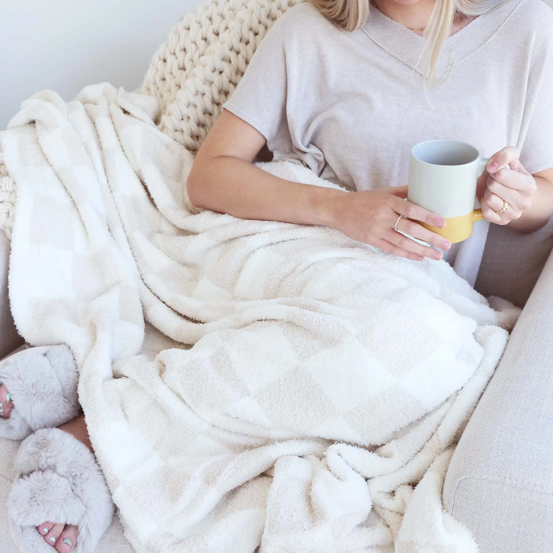 CuddleLane Luxe Blankets | Toffee Check
