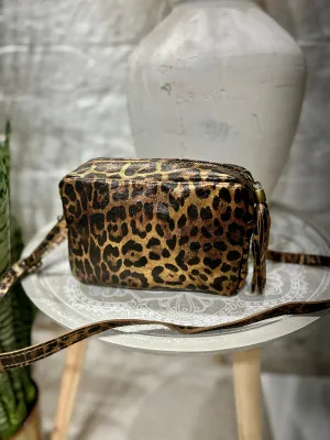 Real leather Animal leopard Print Rectangle Bag With Tassel in Gold Metalic Finish